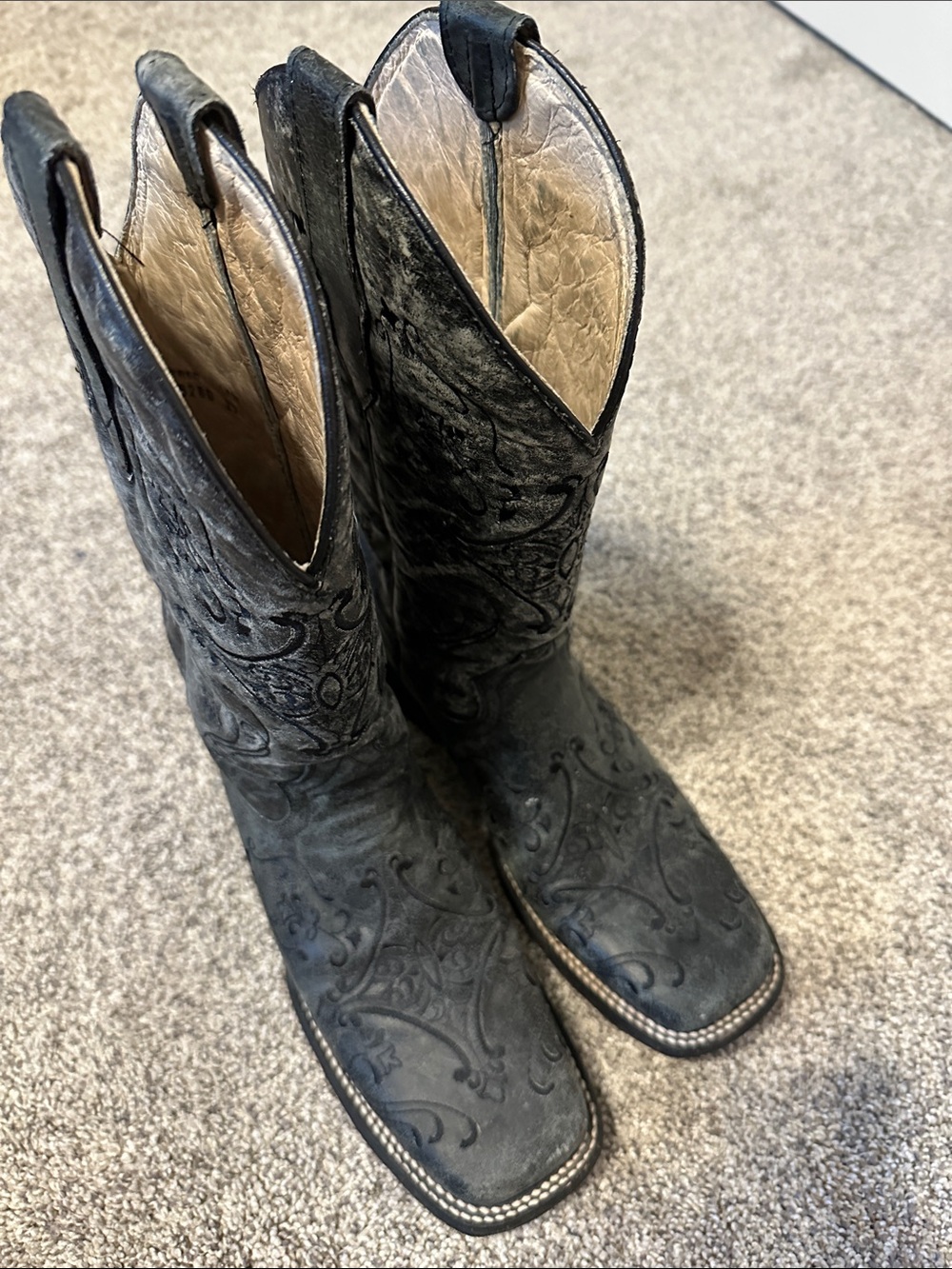 Circle G Black Embossed Lace-Up Western Boots